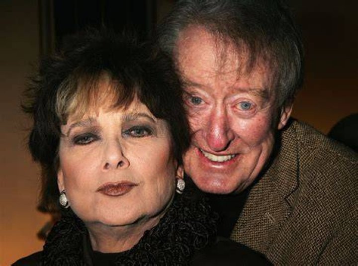 Suzanne Burden Net Worth