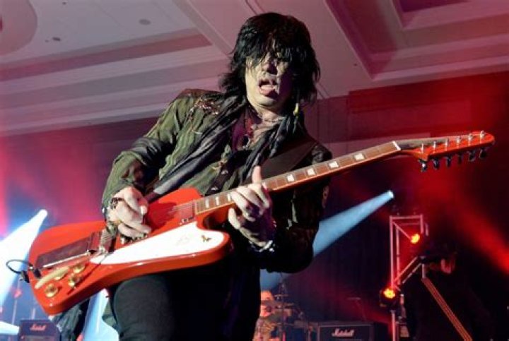 Tom Keifer Net Worth