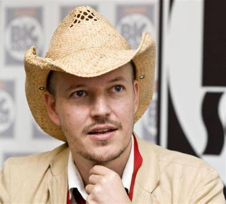 Tom Six Net Worth