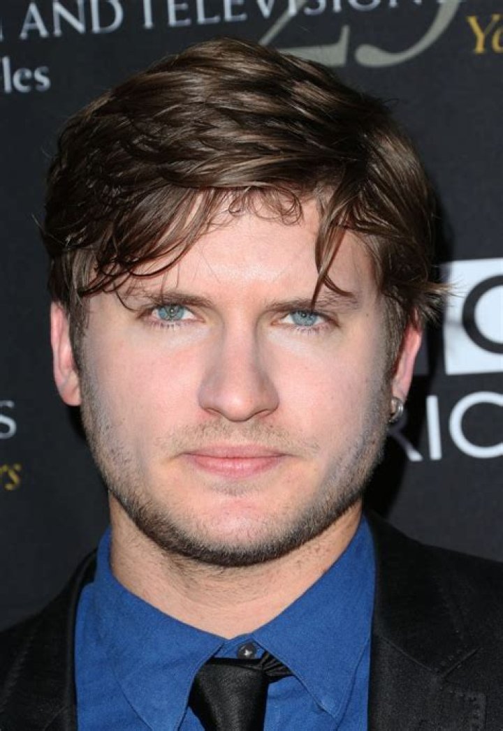 Tom Weston-Jones Net Worth