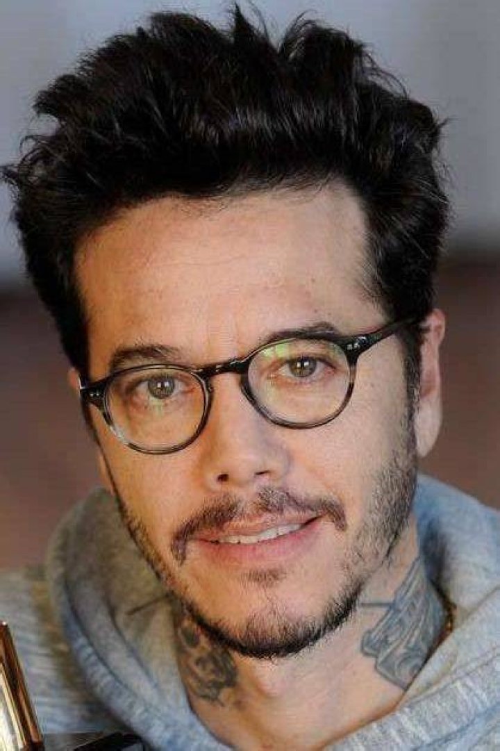 Tomás Fonzi Net Worth