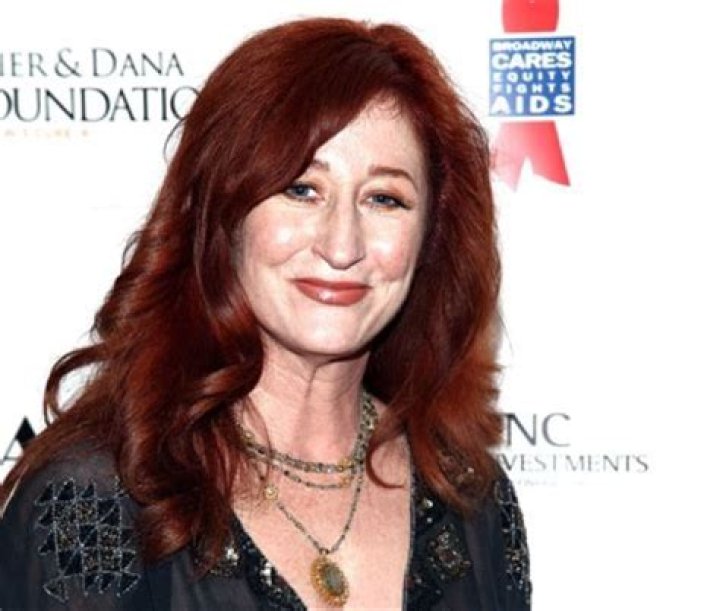 Vicki Lewis Net Worth