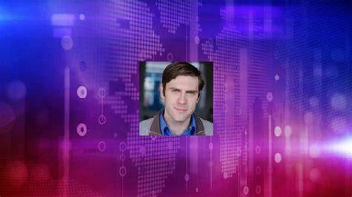 Victor Holstein Net Worth