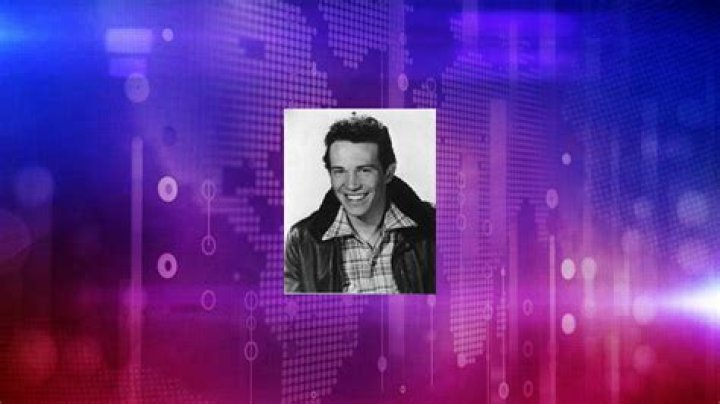 Warren Oates Net Worth