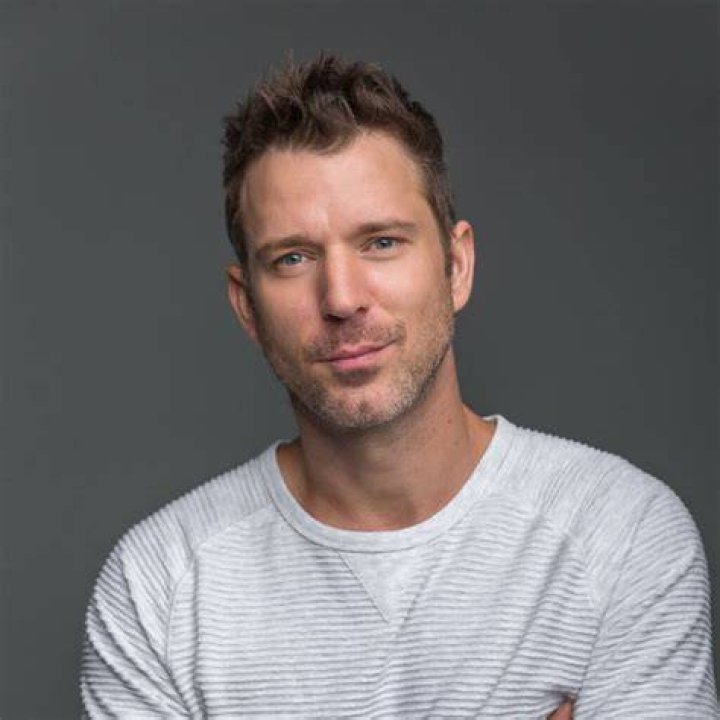 Wil Traval Net Worth