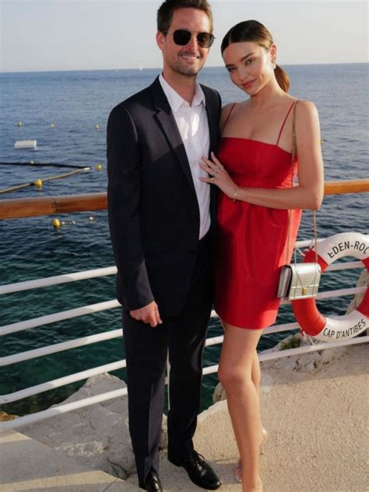 Yasmin Kerr Net Worth